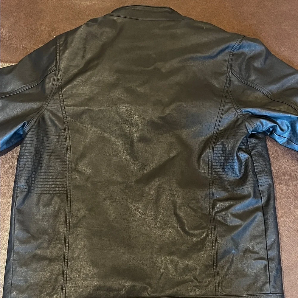 Boys size 18/20 Black Leather Jacket with Gray Hood(removable hood) - Picture 7 of 11
